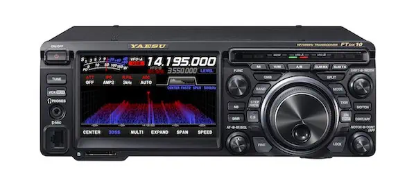 Yaesu FTDX10 vs ICOM 7300
